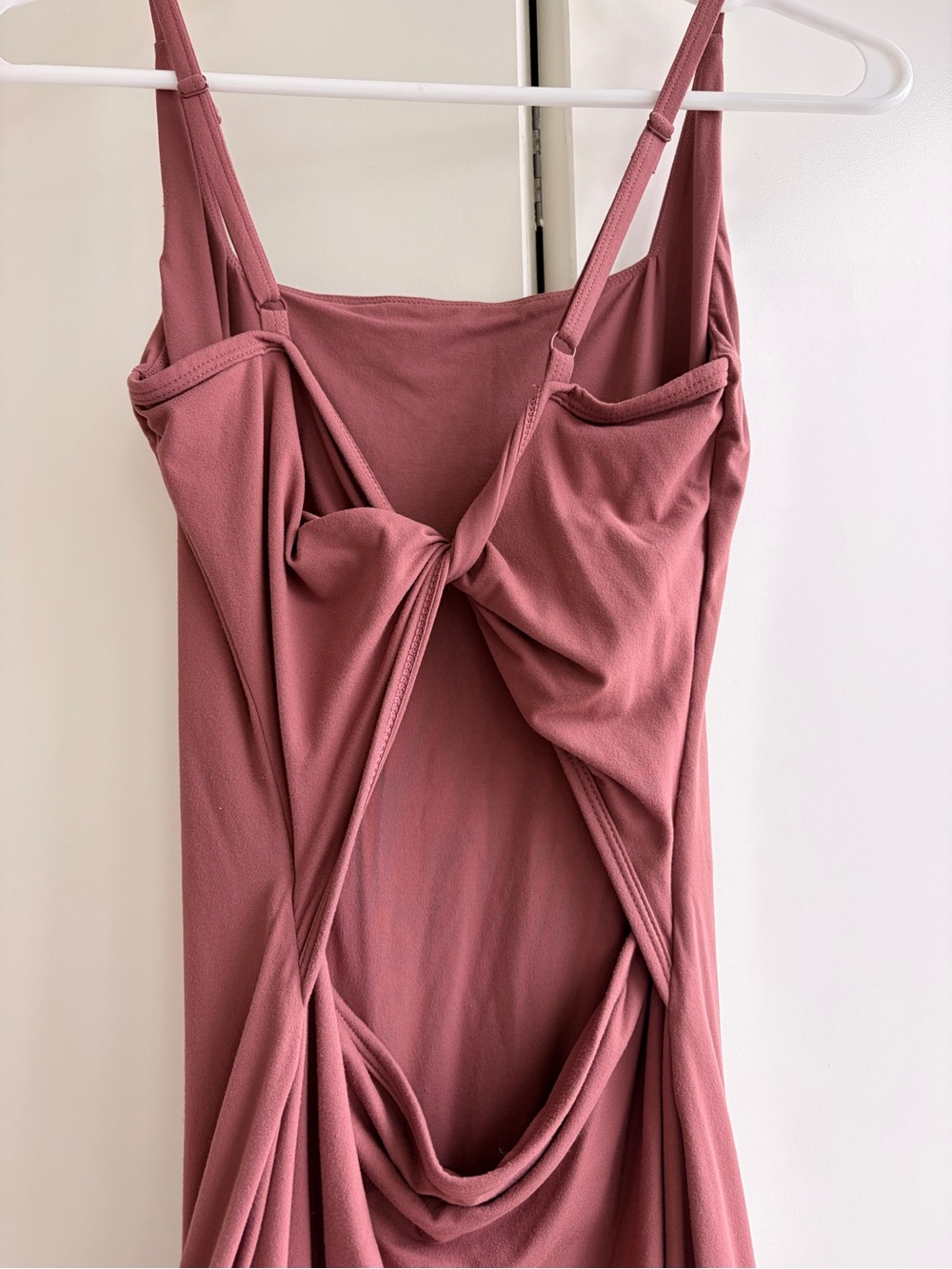 Alphalete Athletic Dress – Mauve | Adjustable Straps | Crisscross Back - Picture 3 of 3